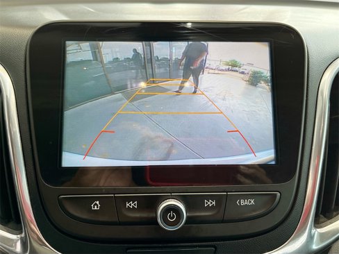Used 2018 Chevrolet Equinox LT w/ Sun & Infotainment Package image 13