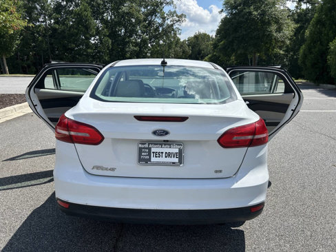 Used 2017 Ford Focus SE image 38