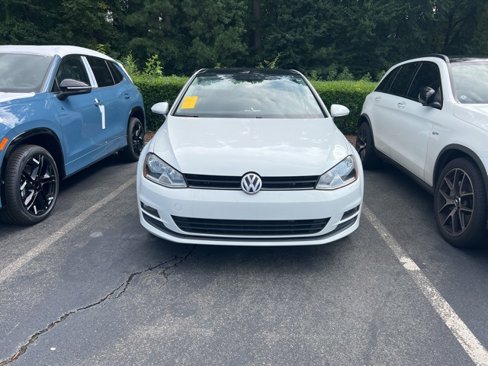 Used 2016 Volkswagen Golf SE image 7