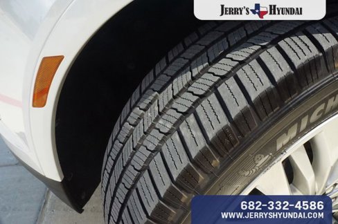 Used 2018 Cadillac XT5 Premium Luxury image 8