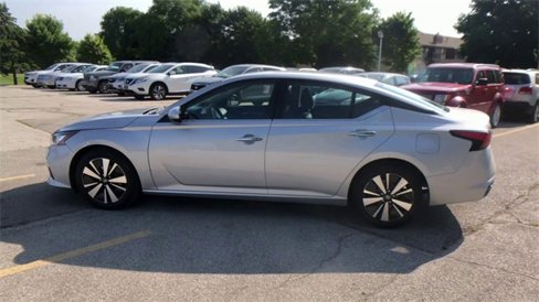 Used 2021 Nissan Altima 2.5 SV image 8