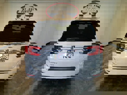 Used 2018 Honda Odyssey EX-L image 8