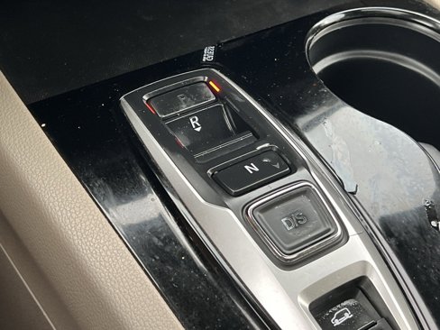 Used 2016 Honda Pilot Touring image 22