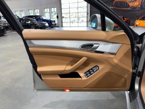 Used 2012 Porsche Panamera image 51