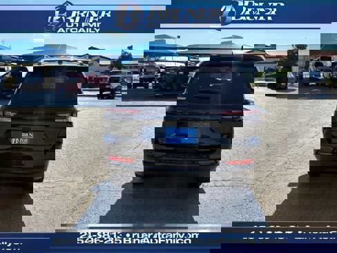 New 2025 Jeep Grand Cherokee Altitude image 6