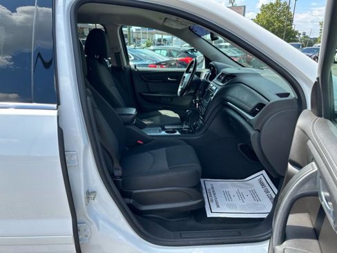 Used 2016 Chevrolet Traverse LT image 18