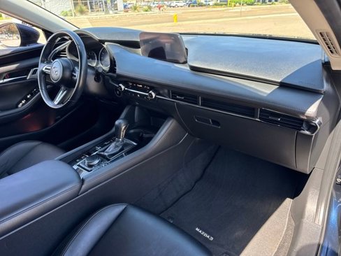 Used 2020 MAZDA MAZDA3 Sedan w/ Preferred Package image 21