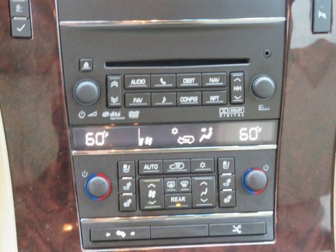 Used 2011 Cadillac Escalade ESV Premium image 28