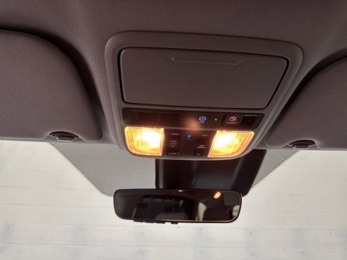 Used 2018 Honda Odyssey Touring image 49