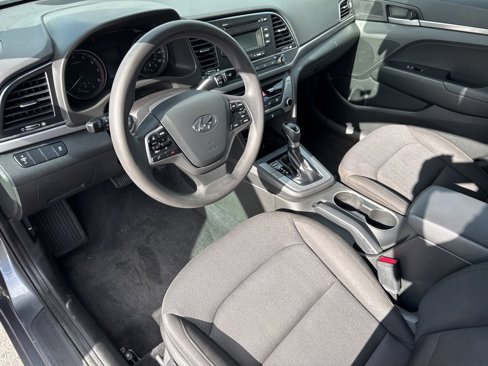 Used 2018 Hyundai Elantra SE image 27