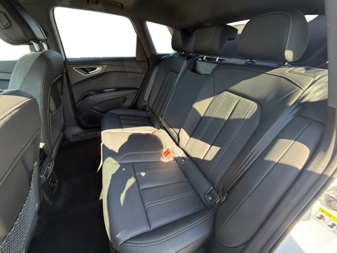 Used 2023 Audi Q4 e-tron Premium w/ Convenience Package image 16