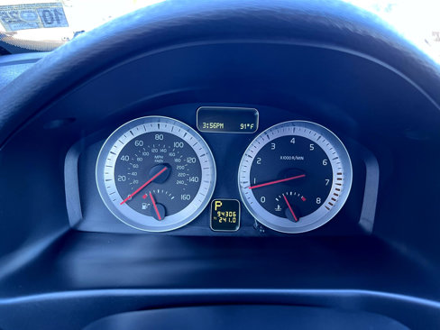 Used 2011 Volvo C70 T5 w/ Convenience Pkg image 21