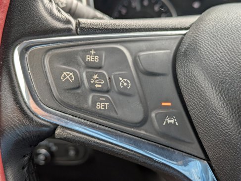 Used 2020 Chevrolet Equinox LT image 17
