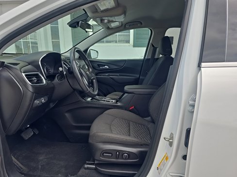 Used 2019 Chevrolet Equinox LT image 12