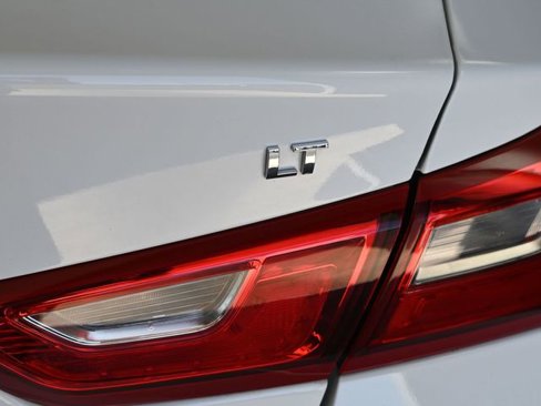 Used 2023 Chevrolet Malibu LT image 21