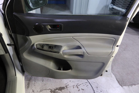 Used 2015 Toyota Tacoma 2WD Access Cab image 14