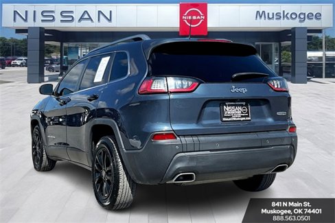 Used 2019 Jeep Cherokee Latitude Plus w/ Comfort/Convenience Group image 4