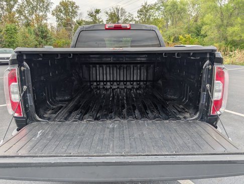 Used 2015 GMC Canyon SLT image 27