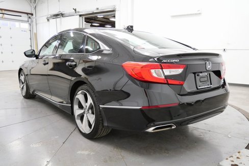 Used 2020 Honda Accord Touring image 5