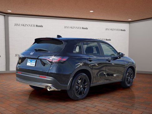 New 2026 Honda HR-V Sport image 8