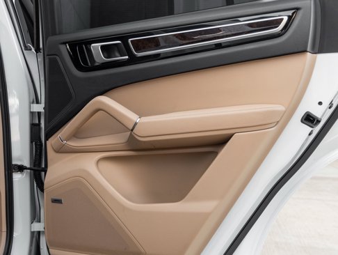 Certified 2019 Porsche Cayenne image 35