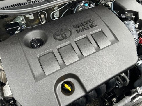 Used 2017 Toyota Corolla iM image 30