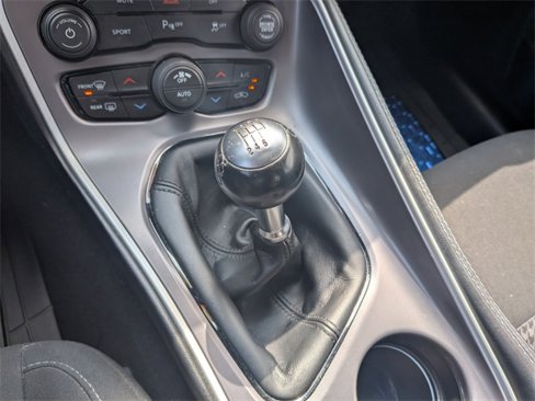 Certified 2022 Dodge Challenger R/T w/ Driver Convenience Group image 16