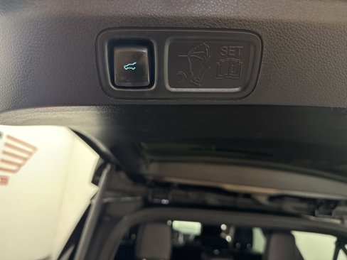 Used 2019 Ford Expedition Max XLT w/ Equipment Group 202A image 17