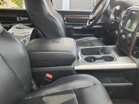 Used 2017 RAM 2500 Laramie w/ Sport Appearance Group image 10