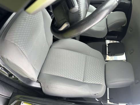 Used 2022 Toyota Tacoma SR5 image 18