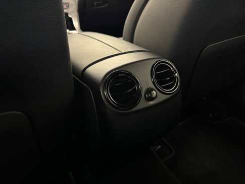 Used 2019 Mercedes-Benz GLC 300 image 38