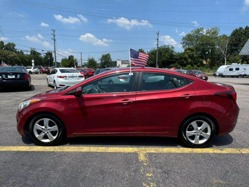 Used 2013 Hyundai Elantra GLS image 9