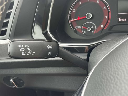 Used 2021 Volkswagen Jetta SE w/ SE Cold Weather Package image 24
