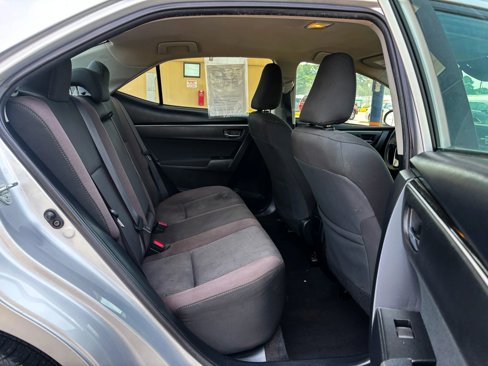 Used 2017 Toyota Corolla LE image 16