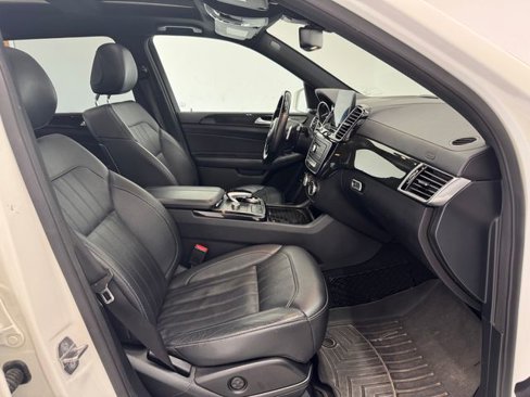 Used 2018 Mercedes-Benz GLS 450 4MATIC image 17