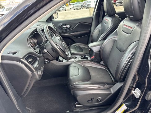 Certified 2020 Jeep Cherokee Trailhawk w/ Comfort/Convenience Group image 10