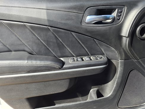 Used 2022 Dodge Charger SXT w/ Plus Group image 18