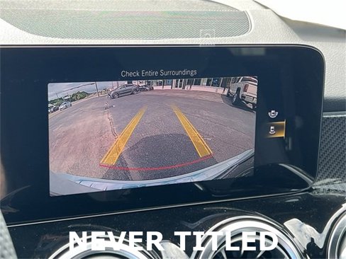 Used 2023 Mercedes-Benz GLB 250 image 23