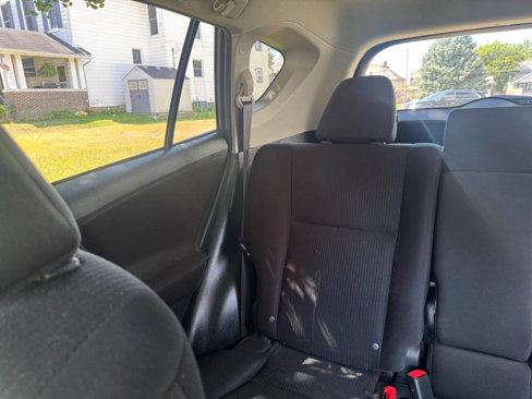 Used 2014 Toyota RAV4 LE image 27