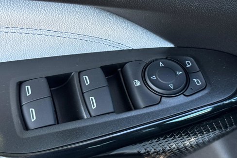 New 2025 Chevrolet Trax LT image 14