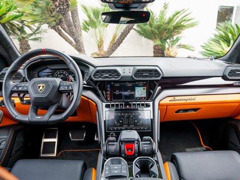 Used 2024 Lamborghini Urus S image 7
