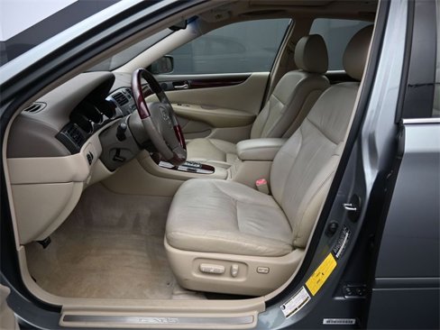 Used 2004 Lexus ES 330 image 24