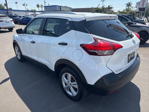 Used 2019 Nissan Kicks S image 3