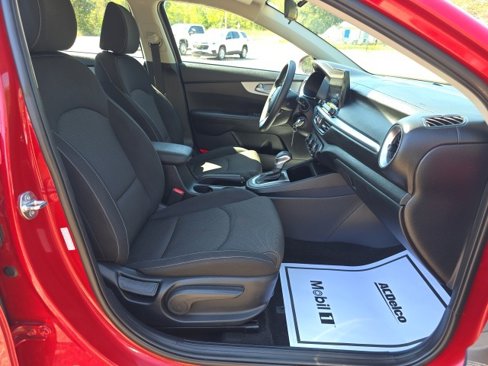 Used 2024 Kia Forte LXS w/ LXS Technology Package image 33