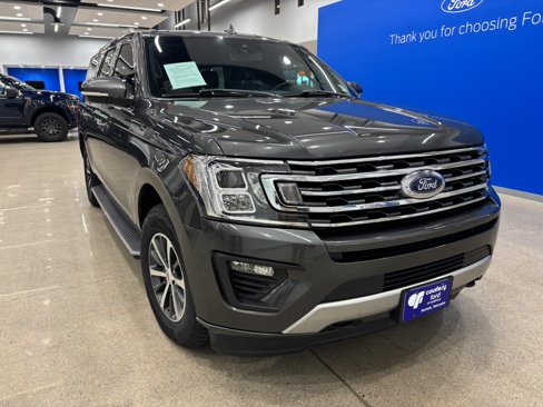 Used 2018 Ford Expedition Max XLT w/ Equipment Group 202A image 2