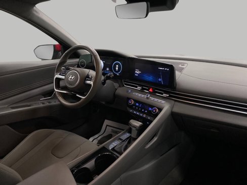 Certified 2023 Hyundai Elantra SEL w/ Convenience Package image 18