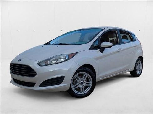Used 2018 Ford Fiesta SE image 1