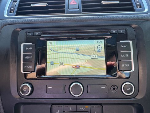 Used 2014 Volkswagen Jetta SEL image 21