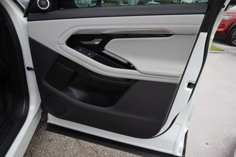 Used 2021 Land Rover Range Rover Evoque S image 41