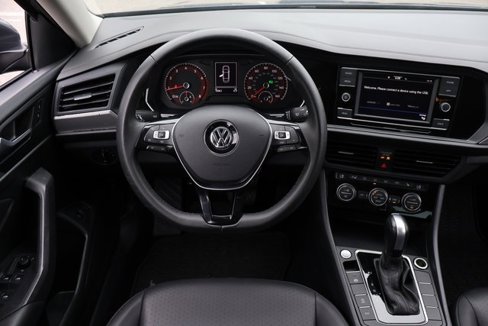 Certified 2020 Volkswagen Jetta SE w/ SE Cold Weather Package image 16